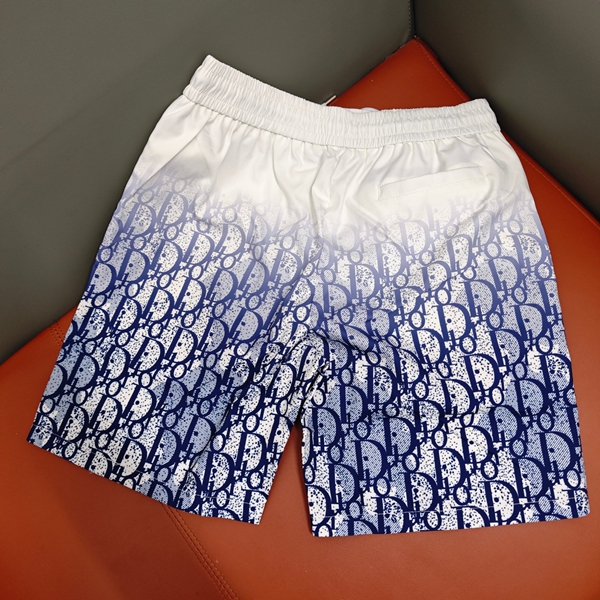 ブランドハーフパンツ背面デザイン